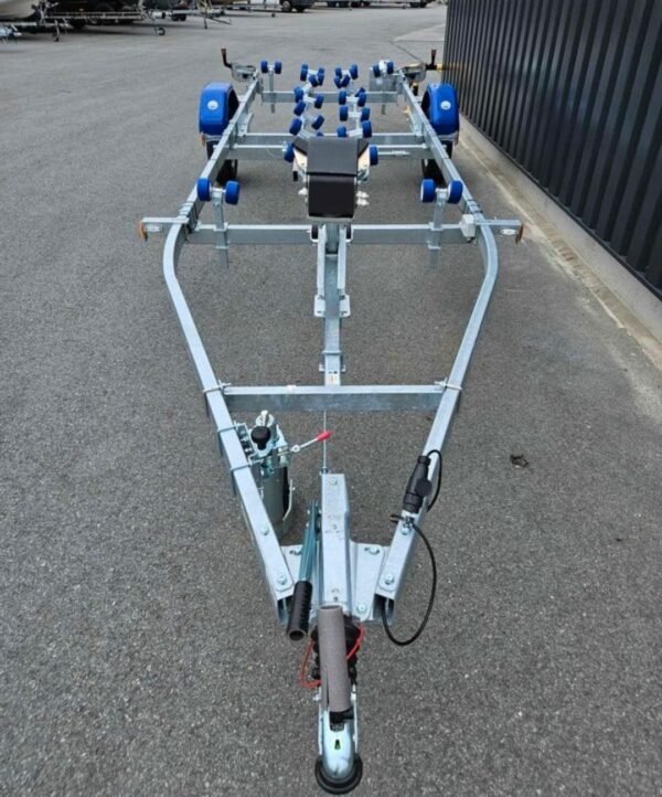 Porte‑bateau Galaxy GT16 / G2703 – 3 500 kg, 3 essieux, multi‑rouleaux