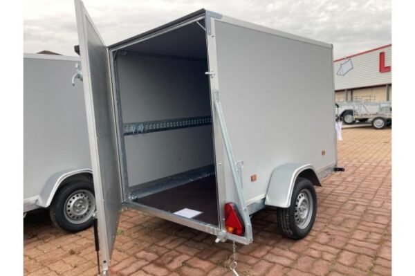 Remorque fourgon Lider 42960 – PTAC 1300 kg, freinée et sécurisée